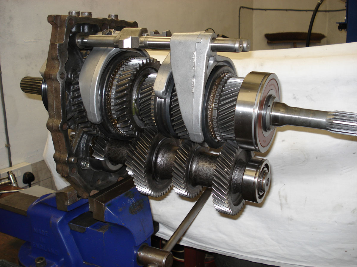 Land Cruiser Club H151F manual gearbox rebuild